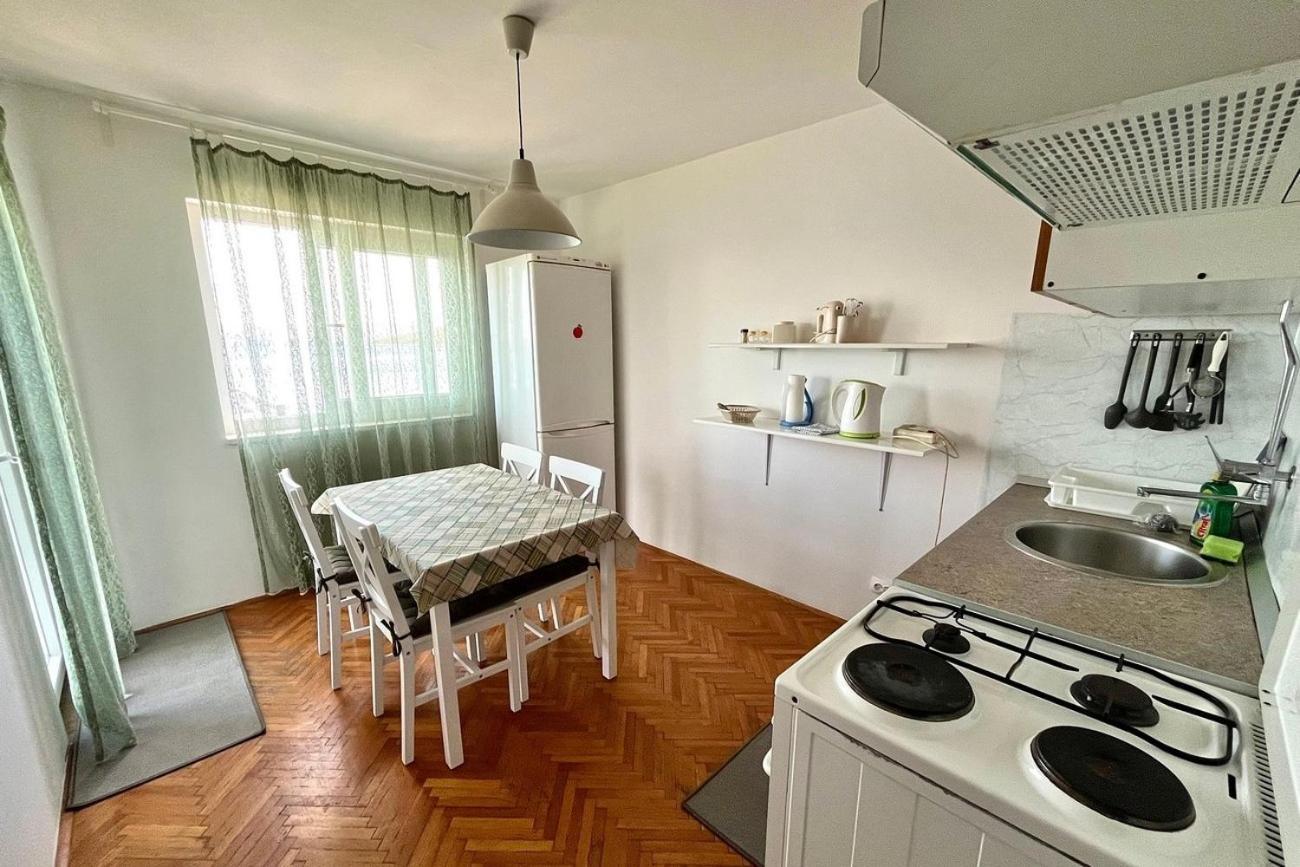 Apartments By The Sea Maslinica, Solta - 774 Grohote Bagian luar foto